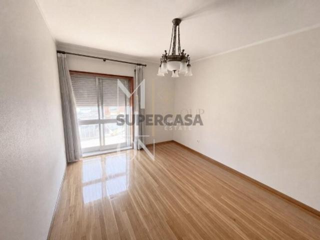 T2+1 com garagem no centro da Maia
