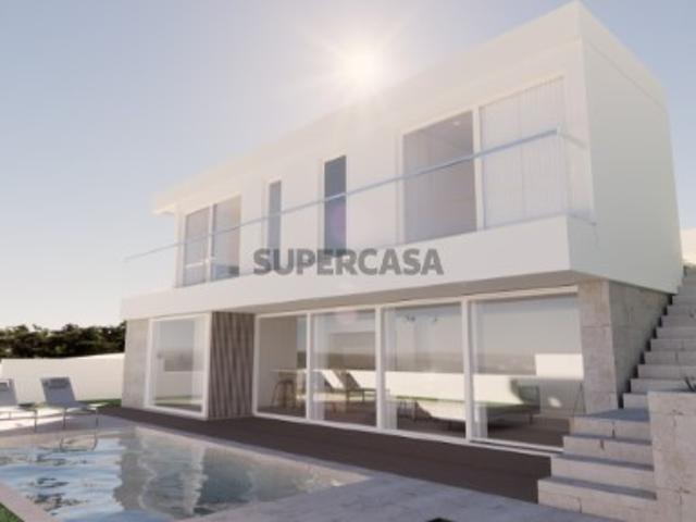 T2+1 com lugar de estacionamento e Piscina com uma vista desafogada