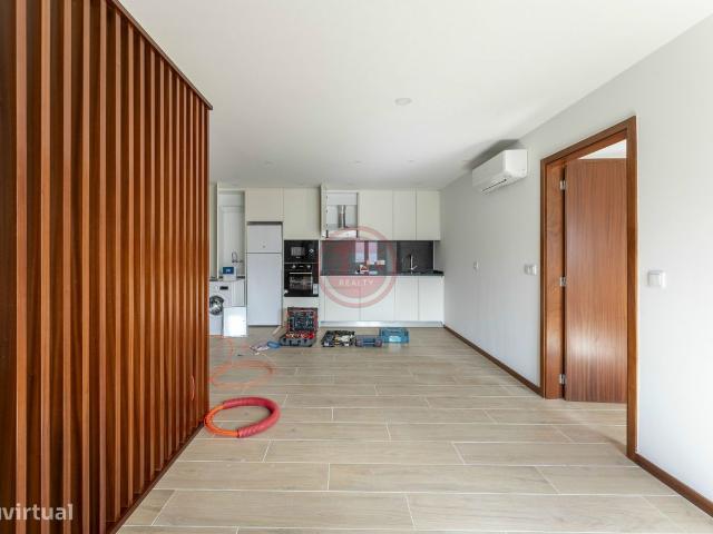 T2+1 duplex no Edifcio Floris, em Vilar do Paraso