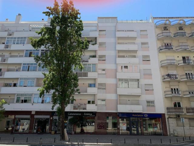 T2+1 para Venda – Lumiar, Quinta das Conchas / Quinta do Lam. 0m² Lisboa