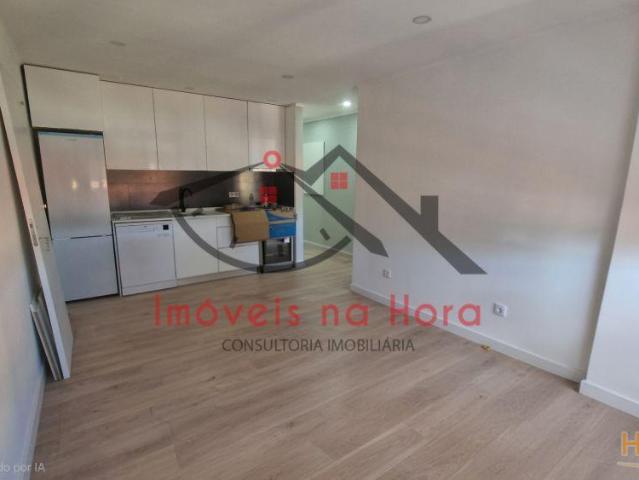 T2+1 Remodelado em Odivelas ? Modernidade e Luz a Estrear! | 26084085687