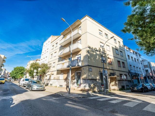 T2+1 Venteira Amadora Á Segurança Social 100m² Venteira