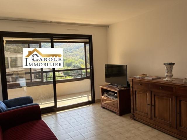 T2 43.24m ²