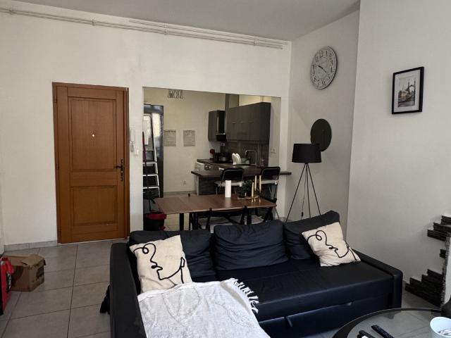 T2 40m2 centre ville Toulon 770 euros CC