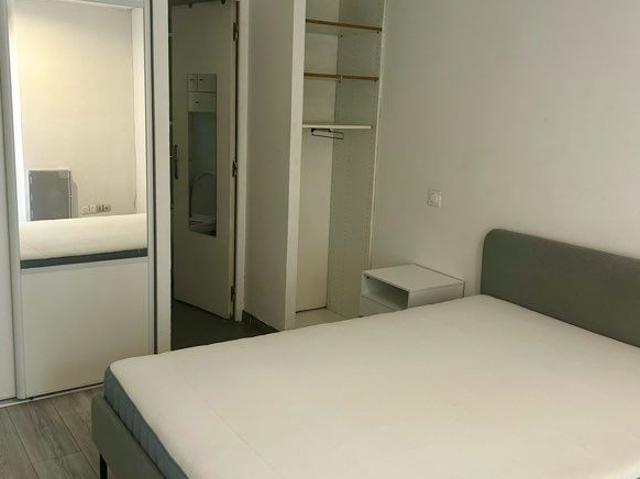 T2 / 40m² / Pereire Levallois RER C
