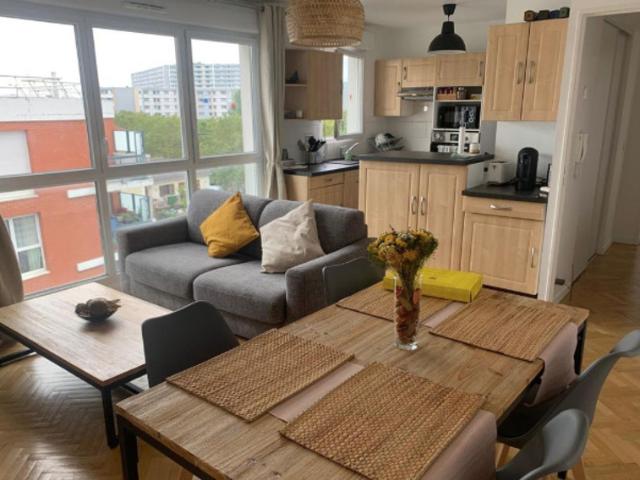 T2 / 47m² / Saint Denis Porte de Paris Ligne 13