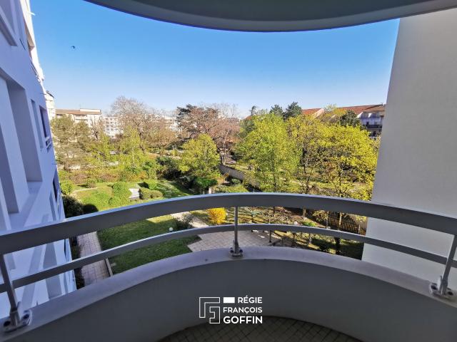 T2 46.50 M2 AVEC BALCON + GARAGE