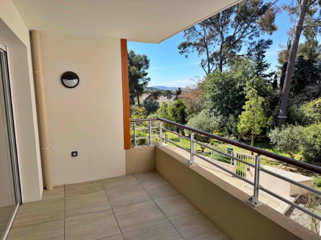 T2 48 m2 avec terrasse et parking Ortolan