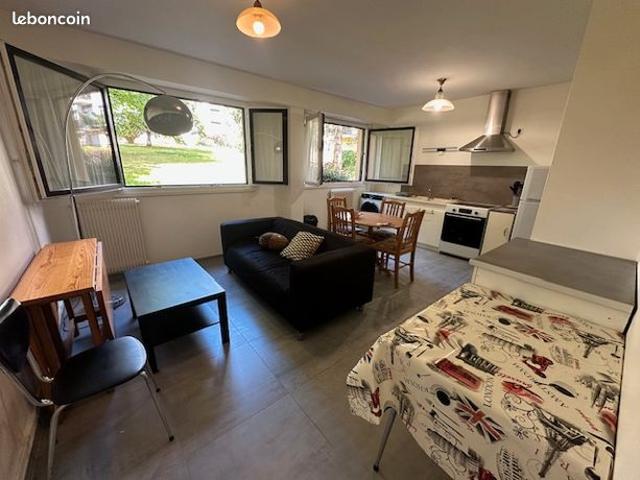 T2 49 m² – Grande chambre 17 m² – Parking – Cave – Résidence sécurisée