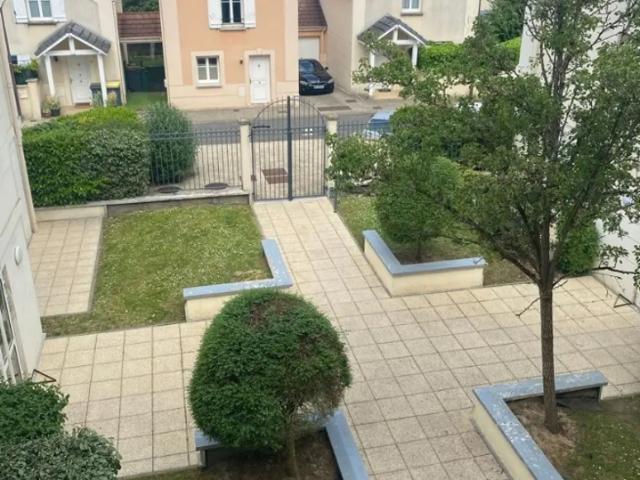 T2 / 49m² / Savigny le Temple Nandy RER D