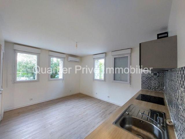 T2 4m² Quartier Lycées avec garage et climatisation
