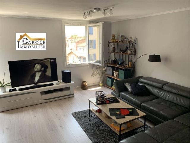 T2 53.58m ²