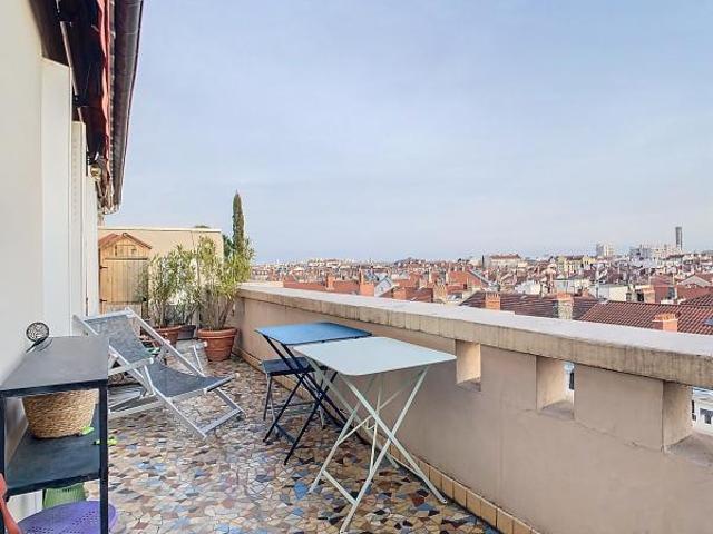 T2 – 52 m2 – TERRASSE – CAVE – 69006 LYON