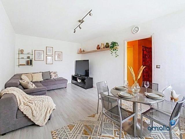 T2 55m² – RENTA 13,3% – FACE BUS & AUCHAN – LOCATAIRE DEPUIS 30 ANS