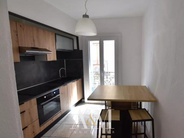 T2 60 m² avec remise et cour