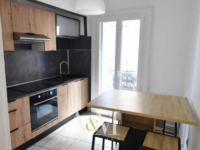T2 60 m² avec remise et cour