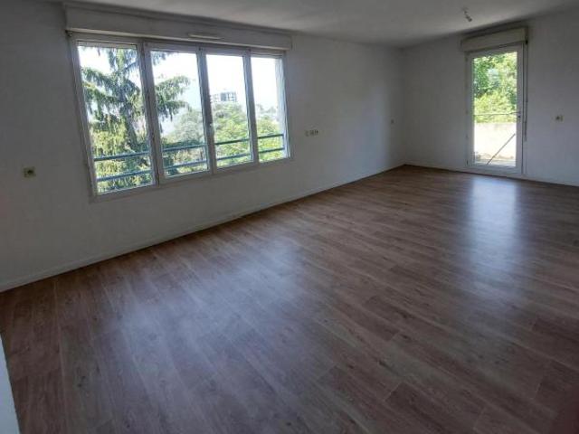 T2 15 RUE GASTON LETONNELIER, 38100 GRENOBLE