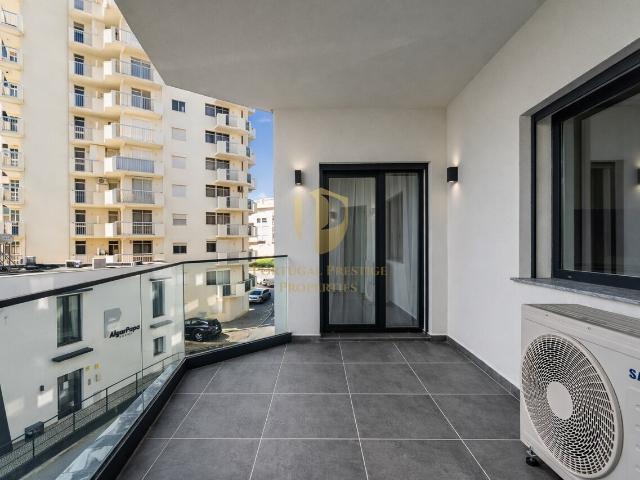 T2 300 metros da costa