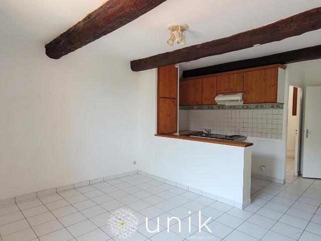 T2 35M2 ENTRE VILLAGE ST MARTIN DE LONDRES