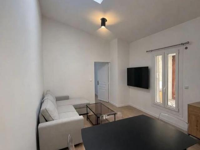 T2 / 38m² / La plaine st denis Stade de France RER B
