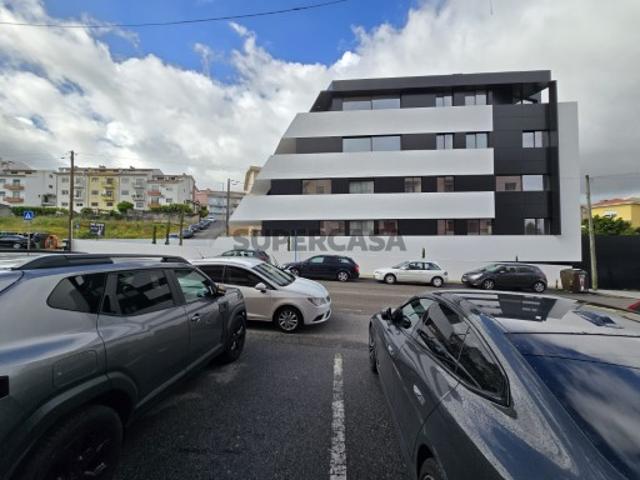 T2 Terraço 152m2 | Lg. Garagem 2 Carros e Arrumos | SÃO COSME