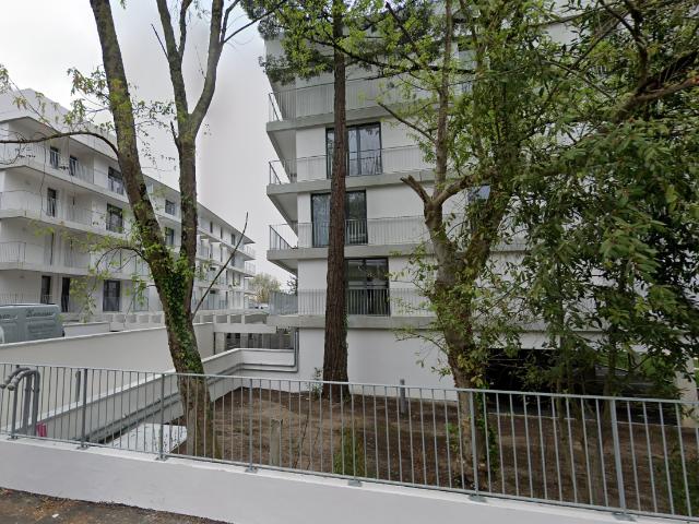 T2 TERRASSE ET PARKING VENDU LIBRE