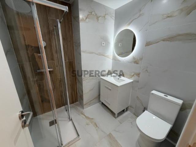 T2 Totalmente Remodelado Forte da Casa