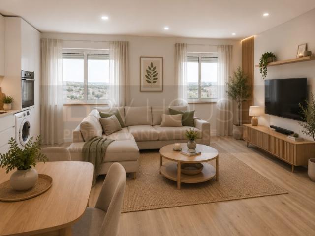 T2 Totalmente Remodelado na Damaia de Cima | Pronto a Habitar