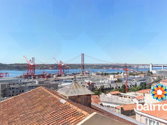 T2 Travessa da Amoreira com Vista Rio
