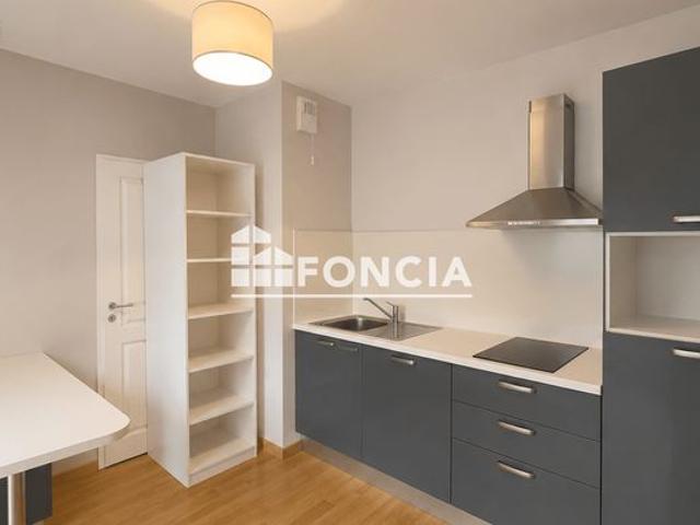 T2 universite balcon / parking residence domitys