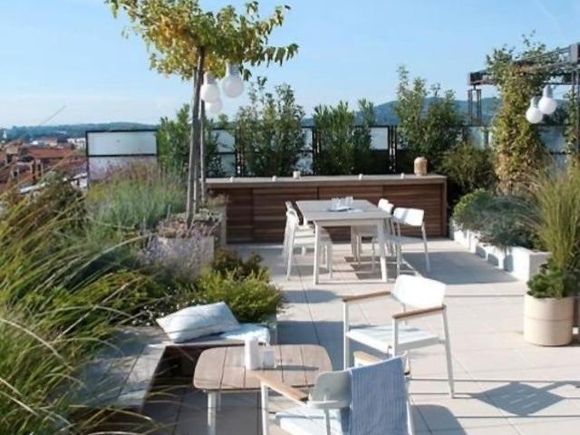 T2 VUE MER AU 13EME ETAGE SECTEUR EUROMED 2 pièces, 43 m²