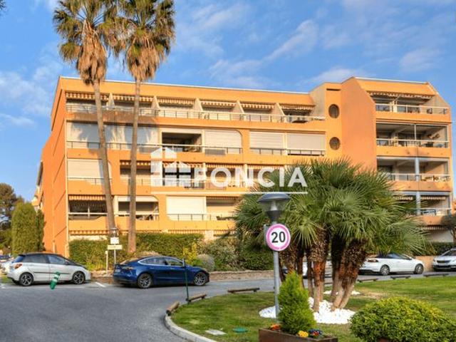 T2 vue mer face port santa lucia