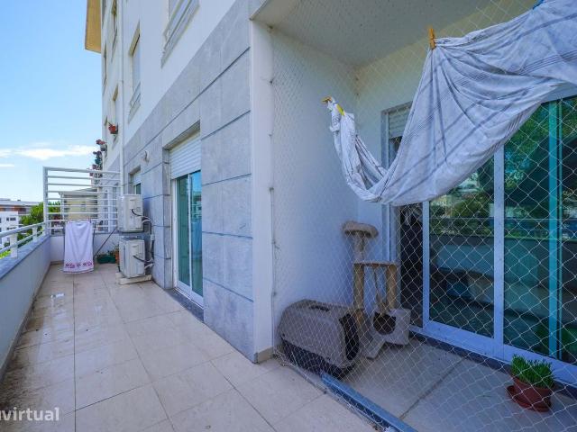 T2 with large balcony, garage and open views in Caxias