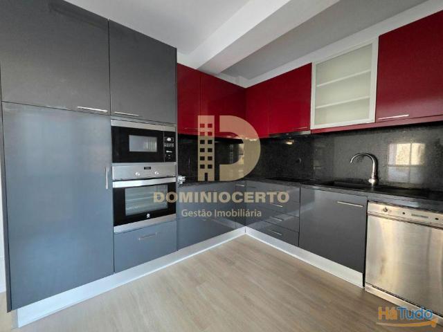 T2 Apartamento Rio Tinto Metro | 26084071062