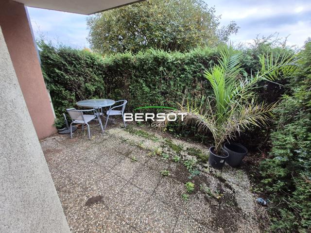 EXCLUSIVITE PONTARLIER T2 avec terrasse en rez de jardin, au calme proche centre ville avec garage