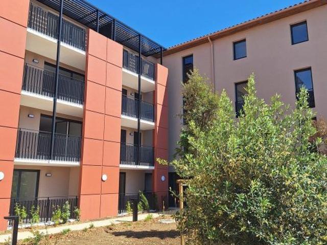 T2 AVEC BALCON + BOX