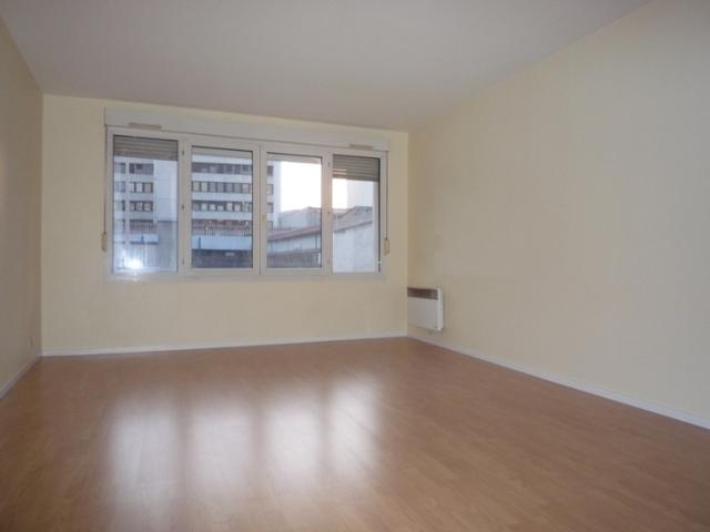 T2 avec balcon et garage, secteur Vesle / Stalingrad