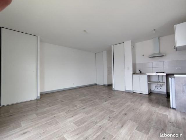 T2 avec balcon et parking Nieul sur mer