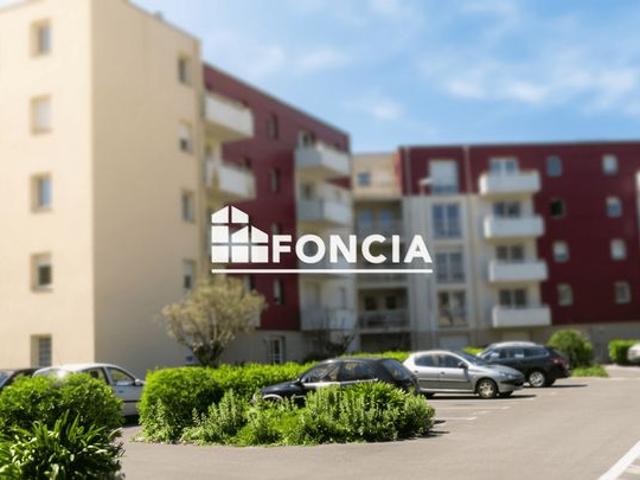 T2 avec balcon et parking – à deux pas de l’hôpital et des commodités à Saint Brieuc. Investisseurs