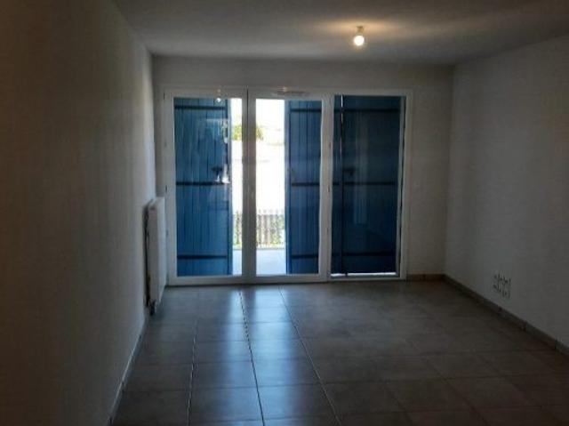 T2 AVEC BALCON ET PARKING DOUBLE