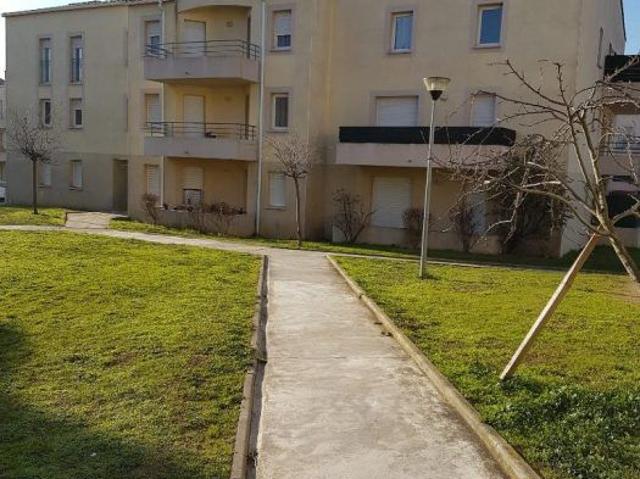 T2 AVEC BALCON +PARKING
