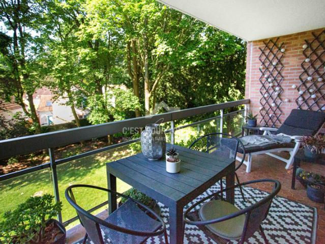 T2 avec terrasse de 15m² sur espaces verts, au calme à deux pa