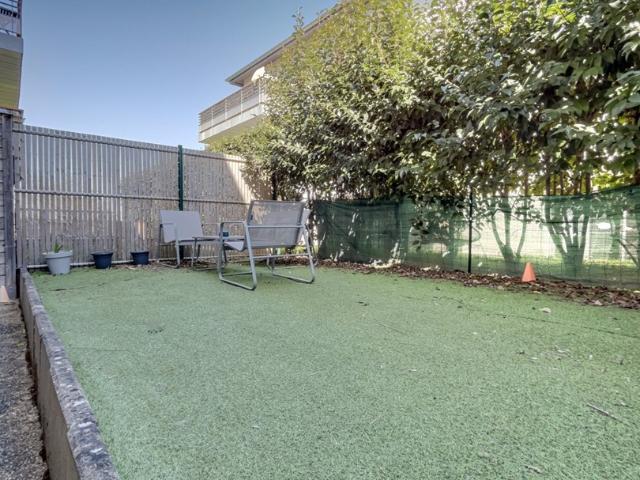 T2 avec terrasse & jardin privatif idéal investisseur !