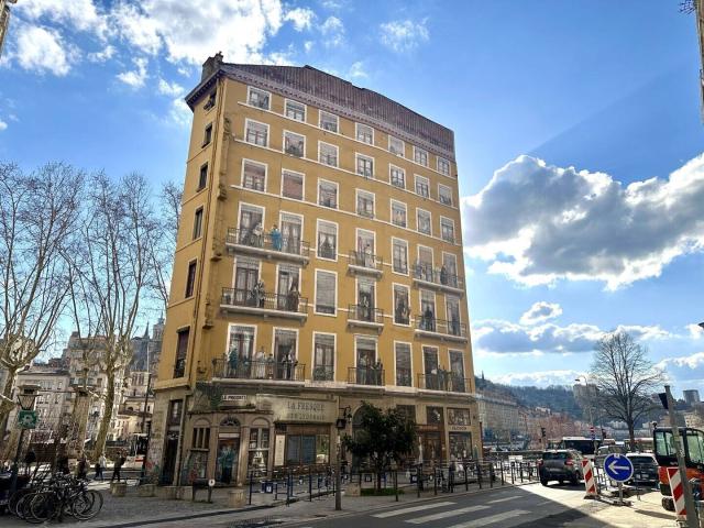 T2 avec vue sur la Saône