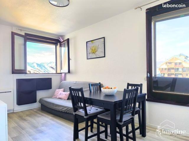 T2 balcon 30 m² pied à terre station ski accès pistes Superbagnères