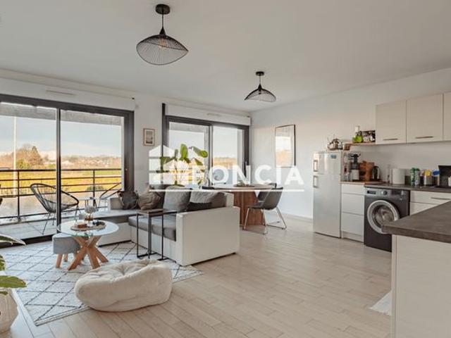 T2 Bayonne lumineux