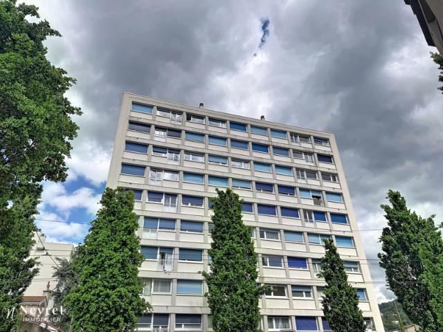 T2 BELLEVUE CENTRE 2