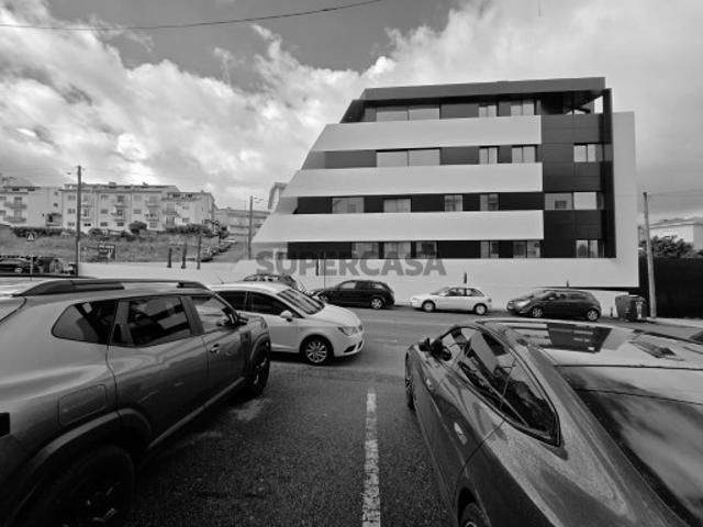 T2 c/ Lg. Garagem 2 Carros e Arrumos | SÃO COSME