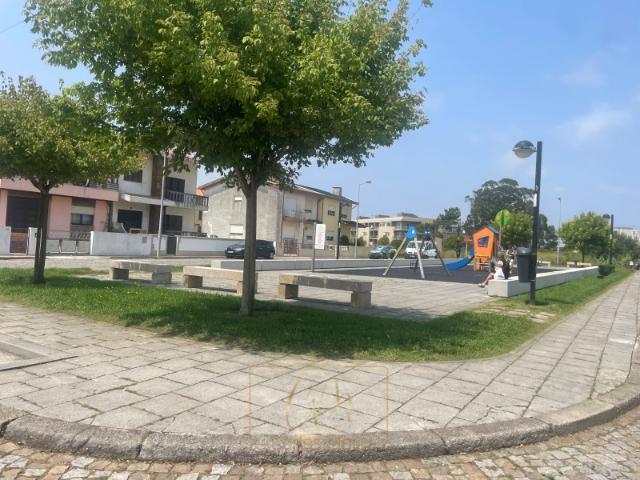 T2 c/ suíte e garagem fechada na Póvoa de Varzim