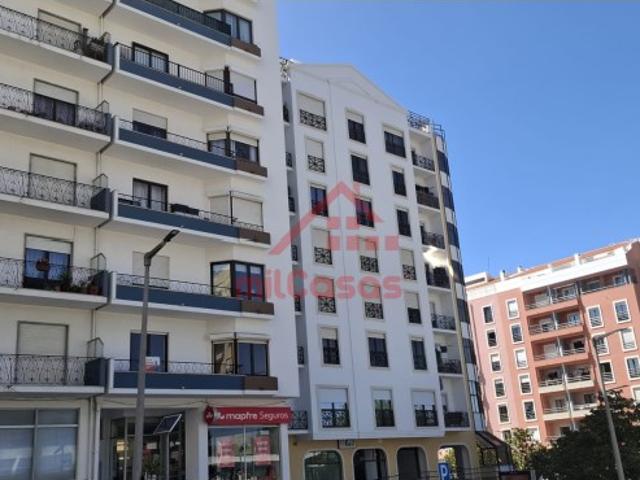 T2 Centro Torres Vedras | Varanda e Arrecadação